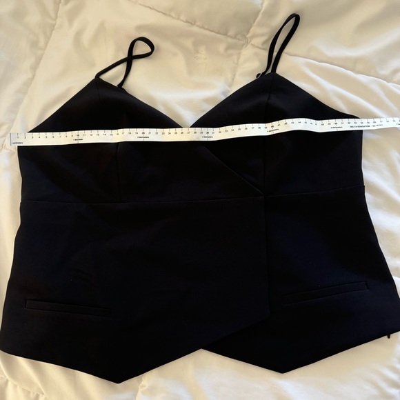 Women’s express blazer tank top - Picture 8 of 9